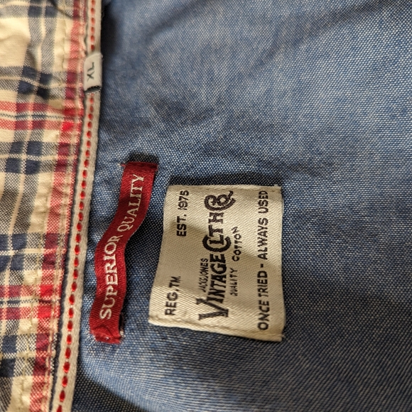 Men's XL Jack And Jones Short Sleeve Button Down Shirt. - Picture 3 of 5